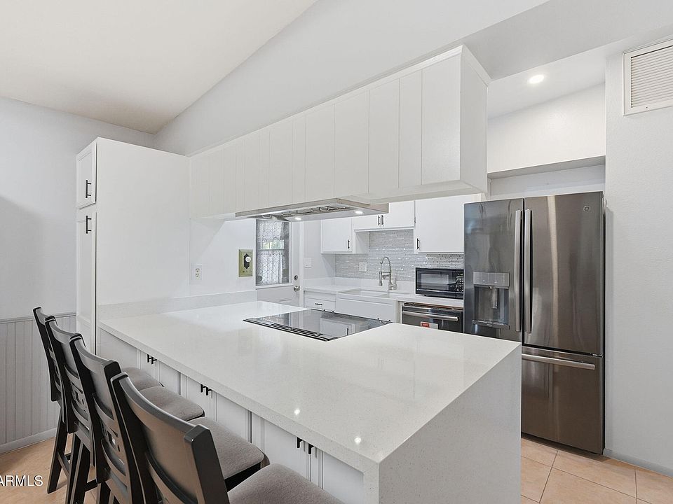 1st image of 1404 E Bishop Drive