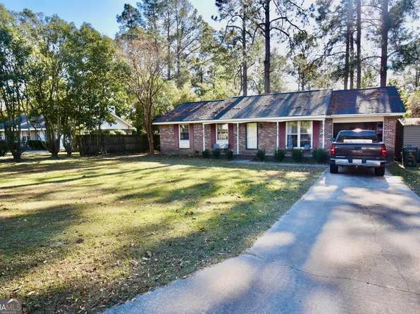 212 Pinecrest Dr, Sylvania, GA 30467