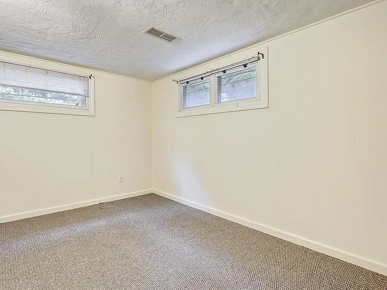 3503 E West Hwy — Photo 12