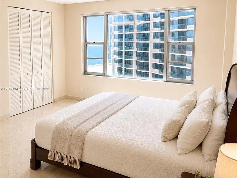 5255 Collins Ave #7B — Photo 18