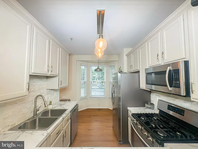 9707 Quiet Brook Ln — Photo 6