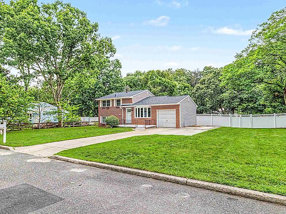 4th image of 307 Sandy Ln