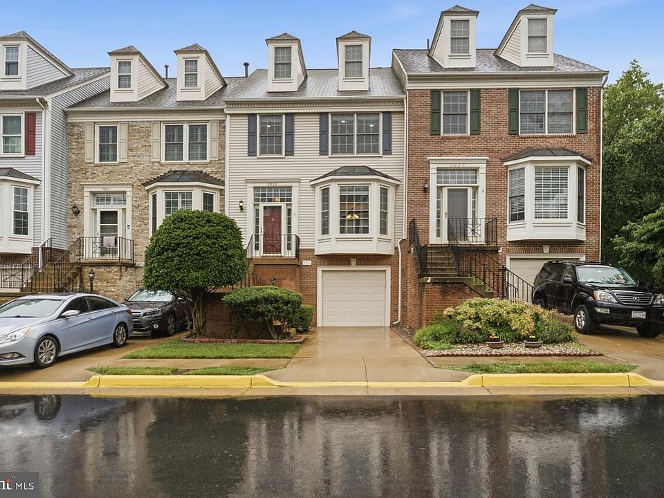 1st image of 7035 Kings Manor Dr