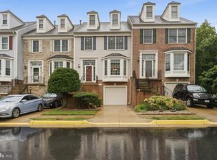 7035 Kings Manor Dr, Alexandria, VA 22315