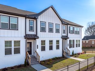 29 Constitution Ave, Pendergrass, GA 30567