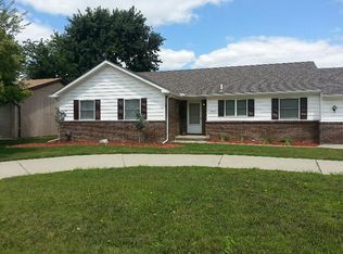 38500 Glenwood Rd, Westland, MI 48186