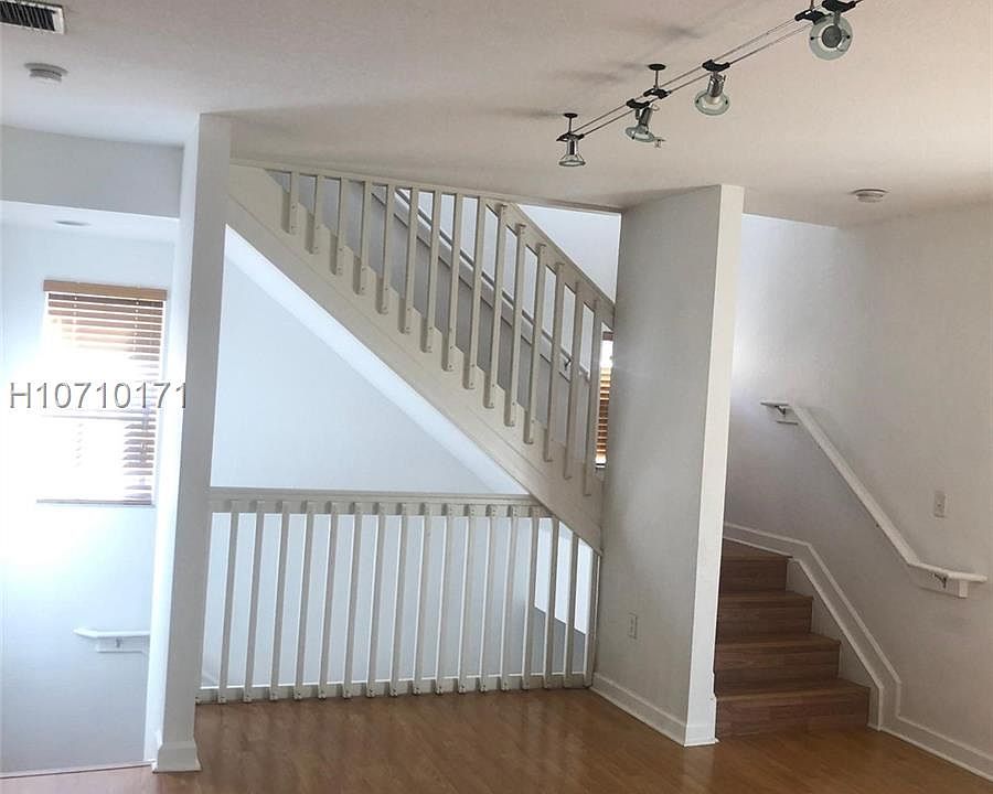 1st image of 2520 SW 14th Ave APT 807
