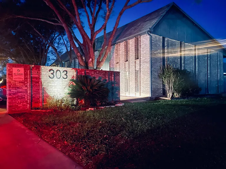 303 Palmwood Dr #E — Photo 9
