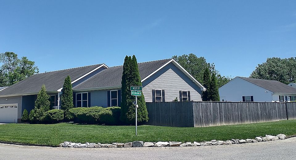 2nd image of 417 West St