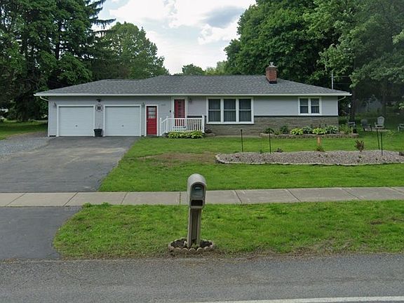 2nd image of 1572 Scribner Rd