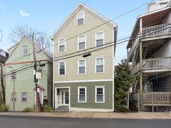 30 Armstrong St #101, Boston, MA 02130