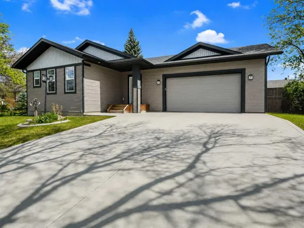 3541 W 44th Ave, Red Deer, AB T4N 3H2