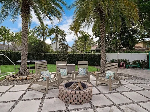 16744 NW 12th Ct — Photo 11