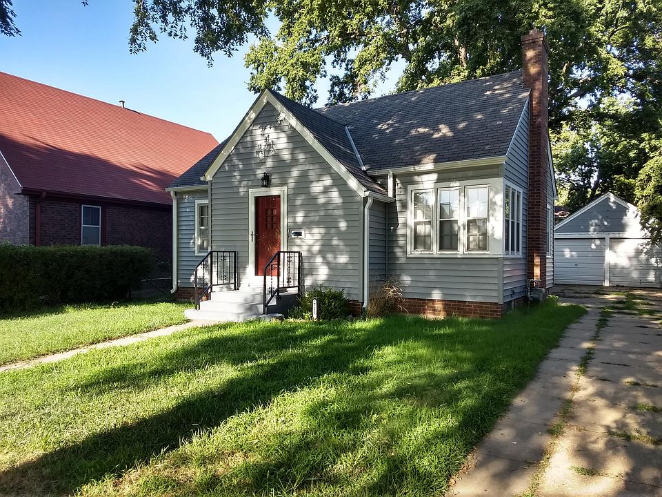 1st image of 117 N 11th St