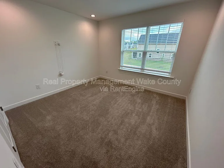 156 Sargents St — Photo 23