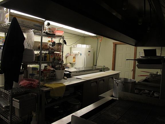 3rd image of 1211 E Main Street