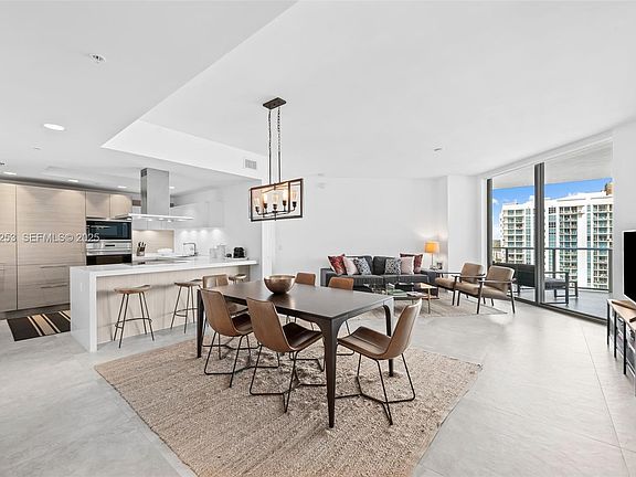4th image of 17111 Biscayne Blvd Unit 2103