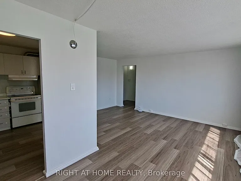 10 Sunny Glenway #511 — Photo 14