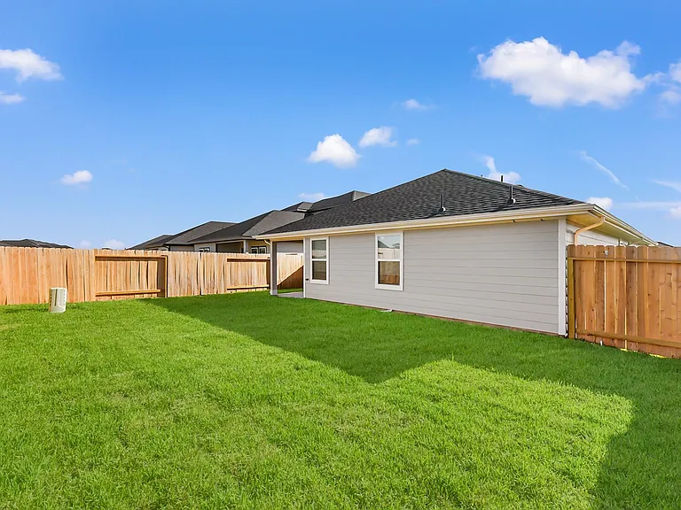 3710 Turnpike Dr — Photo 30
