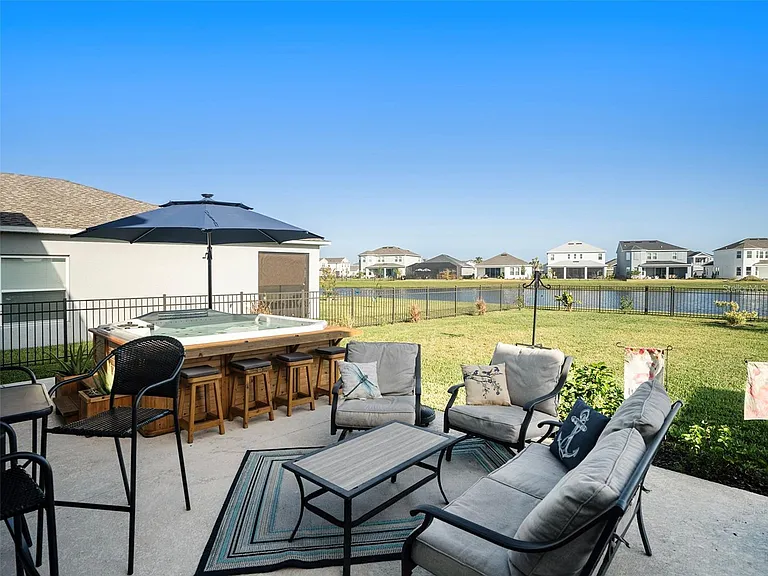 5912 Laurelcrest Gln — Photo 17