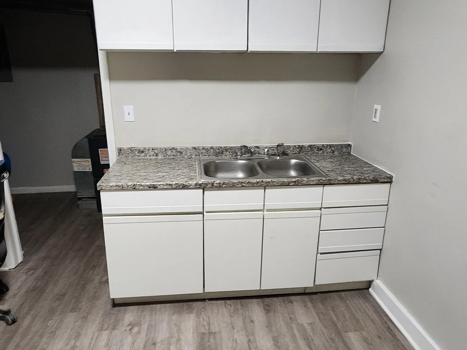 4 bed, 1002 sqft, $1,400 — Photo 3