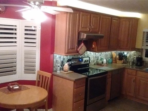 2nd image of 720 E Lake Orchid Cir #204
