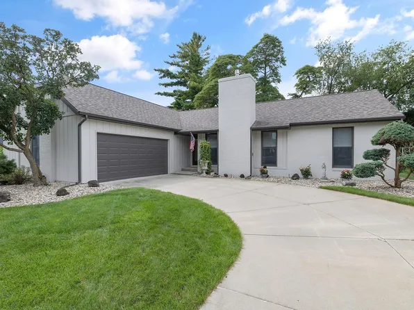 1755 Crabtree Ln, Elkhart, IN 46514