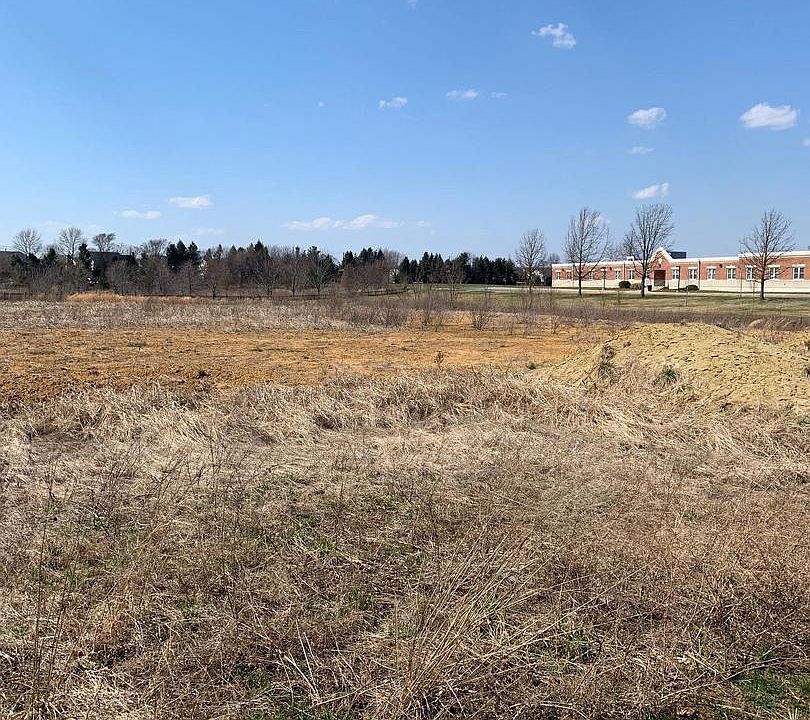 2nd image of 315 Bortons Landing Rd
