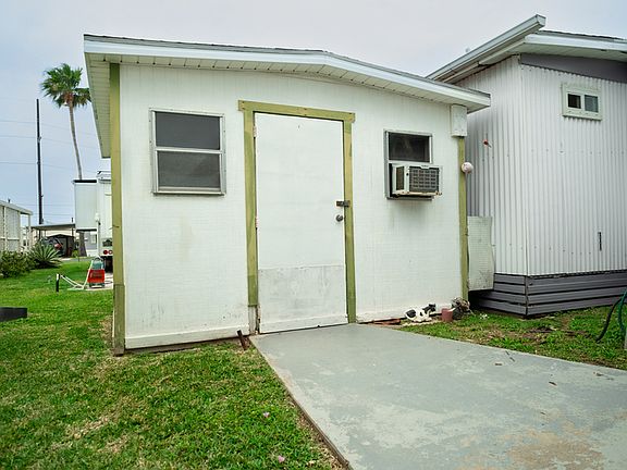 5th image of 100 Tangerine Blvd Trailer 82