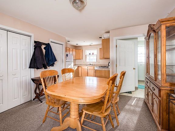 5th image of 15 Tampa Drive #B