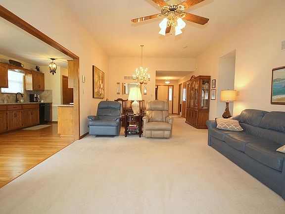 3rd image of 4511 S Kendall Dr
