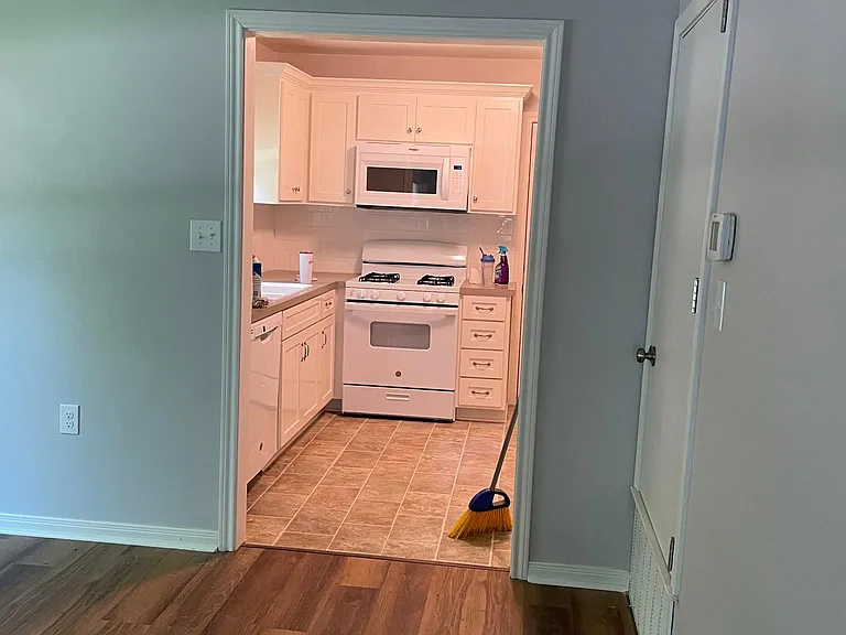 3024 Colonial Ave — Photo 6