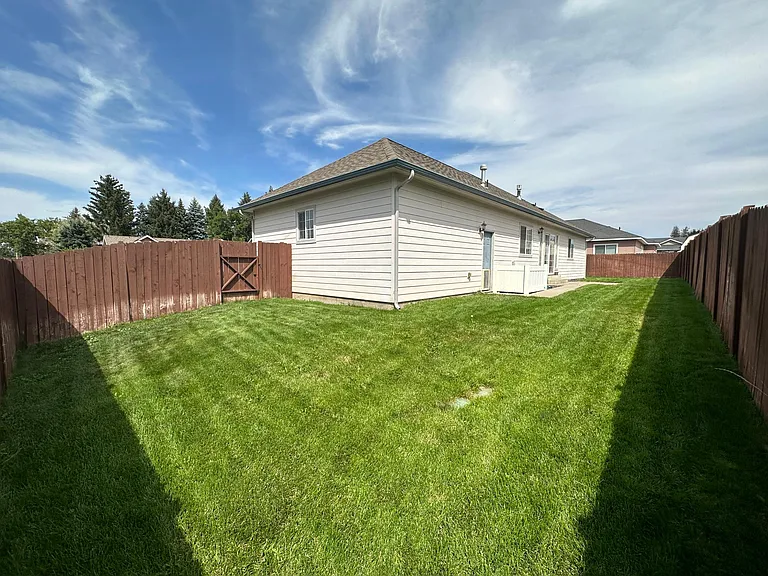2780 W Iago St — Photo 4