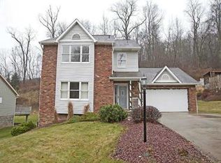 203 Stonebridge Dr, Finleyville, PA 15332
