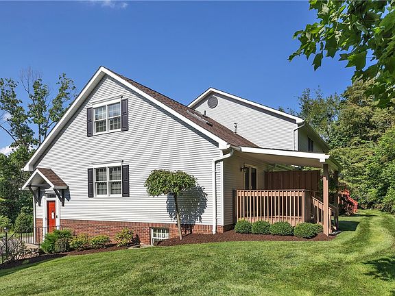 5th image of 704 Cherry Blossom Ct