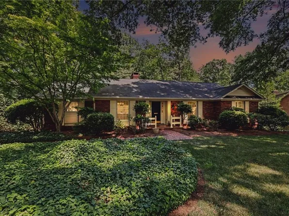 831 Glen Echo Trl, Winston Salem, NC 27106