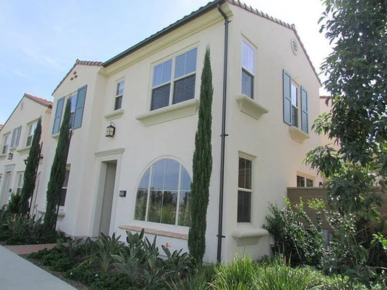 Building Photo - 123 Thornhurst