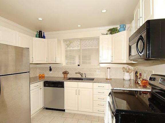 Spacious Kitchen