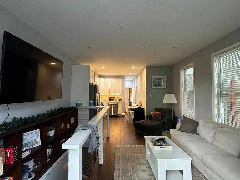 17 Mercer St #1 — Photo 1