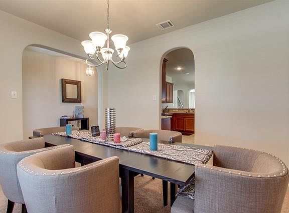 4th image of 830 English Ivy Dr