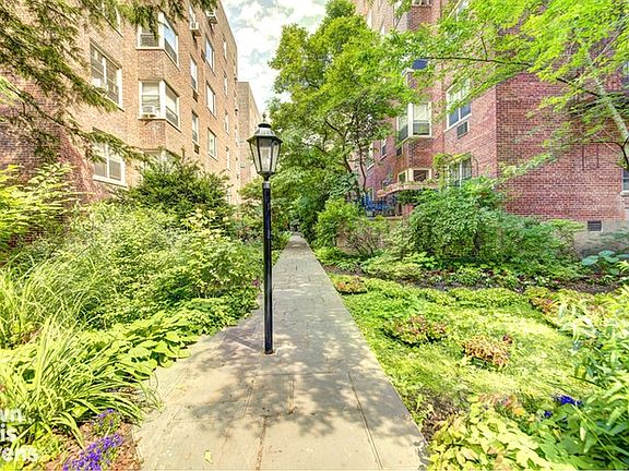 5th image of 515 E 89th St APT 2J