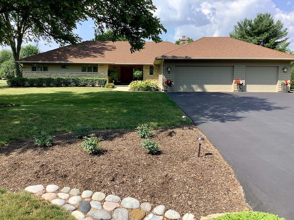 1st image of 68 Oak Creek Dr