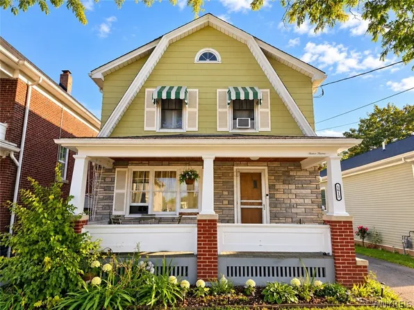 1613 Walnut Ave, Niagara Falls, NY 14301