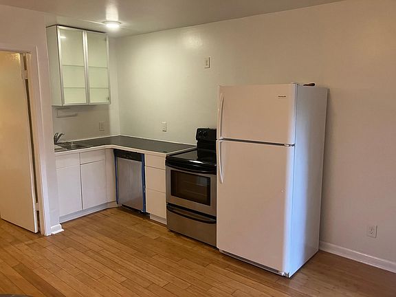 5th image of 1903 Anita Dr APT 4