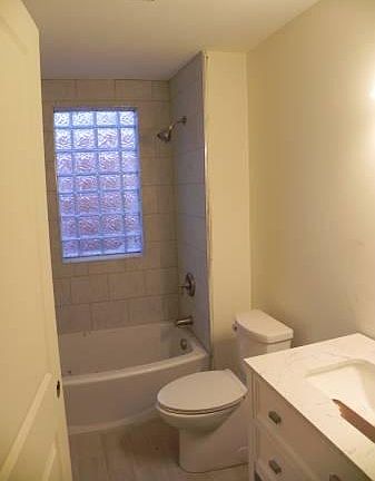 2nd image of 414 S Champion Ave