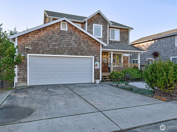 2nd image of 2705 N Sea Crest Avenue