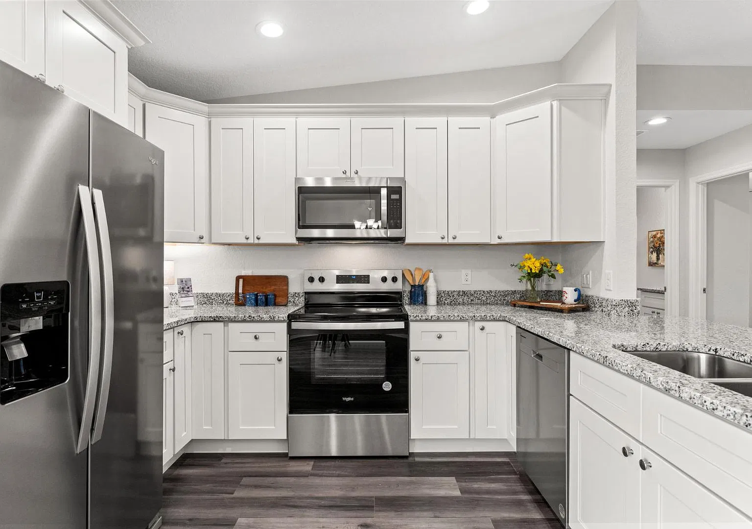 16588 SW 25th Terrace Rd — Photo 3
