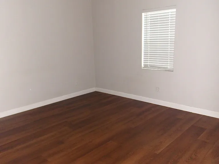 2146 Alexander Rd — Photo 10