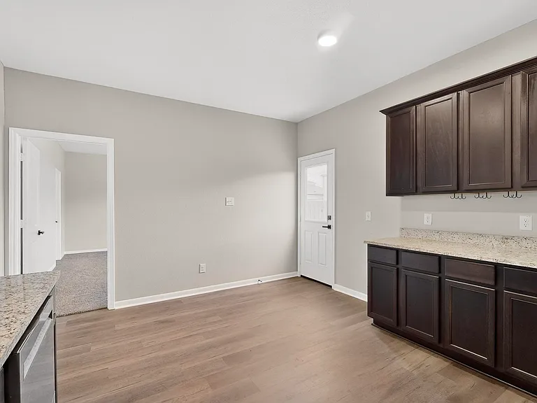 15022 Harbor Lndg — Photo 32