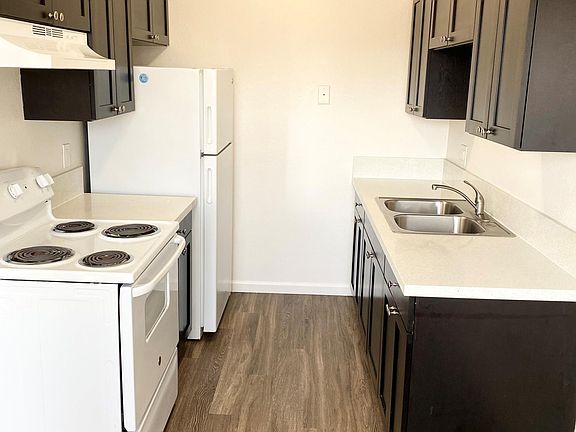 2nd image of 227 Cypress Dr #2xkkgfkqw